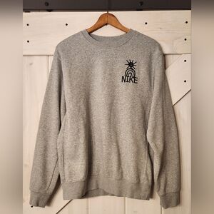 2000s Nike Crewneck Sweatshirt. Size XL. Gray. Embroidered Front Logo